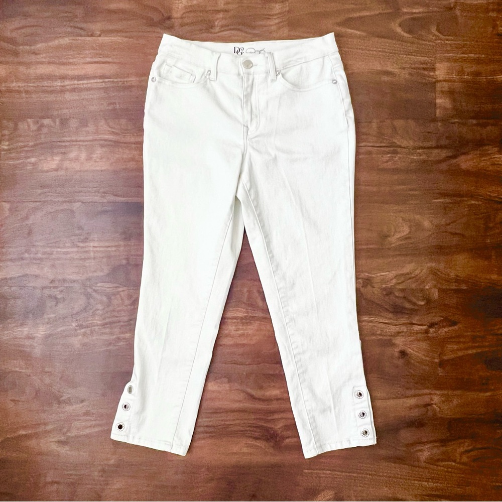 DG2 by Diane Gilman Stretch Ankle Split Calf Metal Rivets Jean White Size 6P